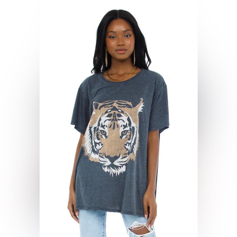 Show Me Your MUMU, Airport Tee Tiger Head Graphic, Size M